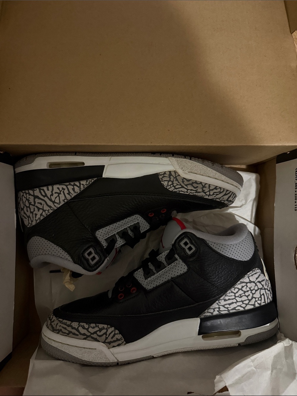 Nike Men’s Black and Gray Retro Basketball Sneakers